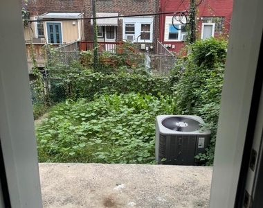 2604 S Holbrook Street - Photo Thumbnail 11