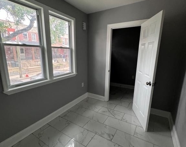 2602 S Holbrook Street - Photo Thumbnail 3