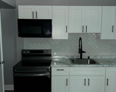 2602 S Holbrook Street - Photo Thumbnail 9