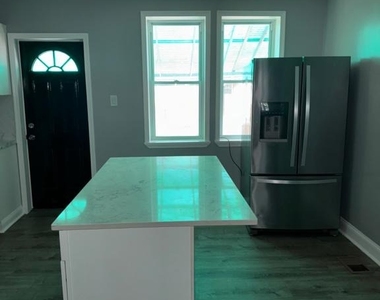 2602 S Holbrook Street - Photo Thumbnail 10