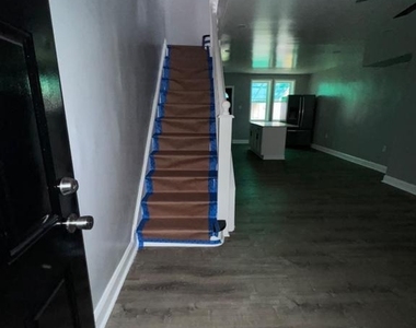 2602 S Holbrook Street - Photo Thumbnail 5