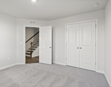 4016 Silver Oak Lane - Photo Thumbnail 3
