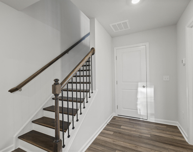 4016 Silver Oak Lane - Photo Thumbnail 4