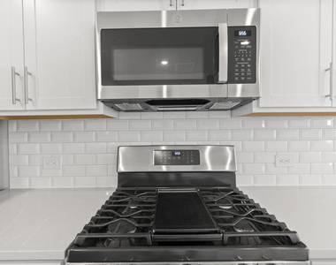 4016 Silver Oak Lane - Photo Thumbnail 10