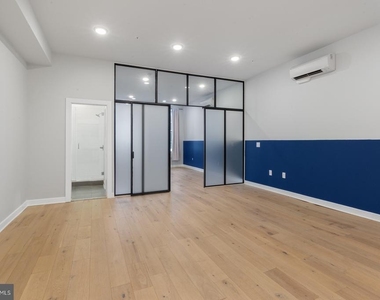257 N 3rd Street - Photo Thumbnail 6