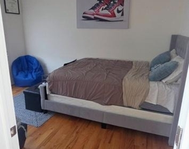 1003 N Bodine Street - Photo Thumbnail 8