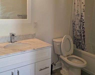 1003 N Bodine Street - Photo Thumbnail 10