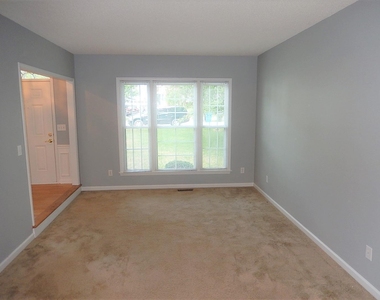9801 Goodrum Court - Photo Thumbnail 10