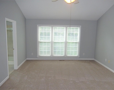 9801 Goodrum Court - Photo Thumbnail 11