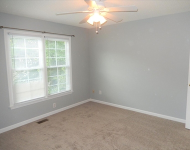 9801 Goodrum Court - Photo Thumbnail 14