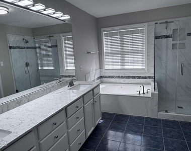 2503 Beckett's Ridge Drive - Photo Thumbnail 10