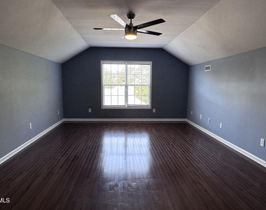 2503 Beckett's Ridge Drive - Photo Thumbnail 20