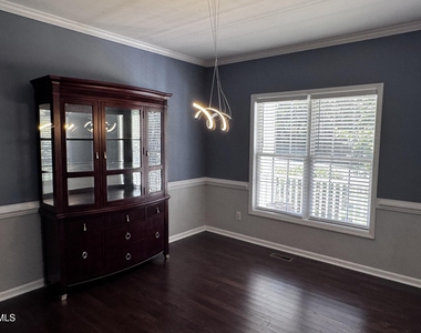 2503 Beckett's Ridge Drive - Photo Thumbnail 2