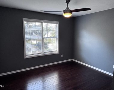 2503 Beckett's Ridge Drive - Photo Thumbnail 14