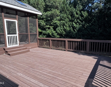 2503 Beckett's Ridge Drive - Photo Thumbnail 15