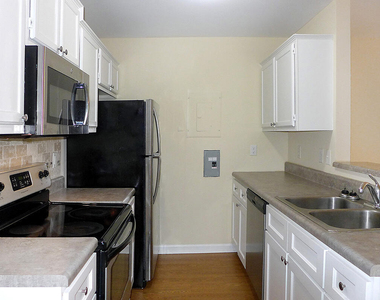 515 S Merritt Mill Road - Photo Thumbnail 5