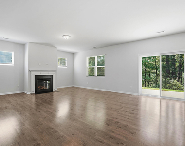 1425 Haltwhistle Street - Photo Thumbnail 7