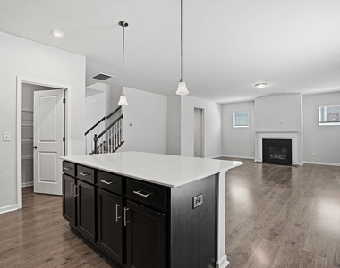 1425 Haltwhistle Street - Photo Thumbnail 14