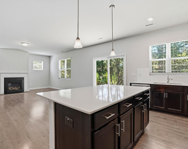 1425 Haltwhistle Street - Photo Thumbnail 13