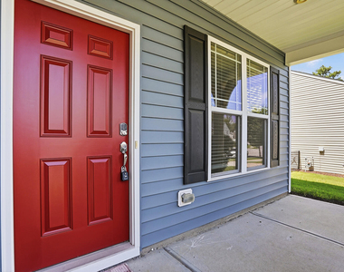 1425 Haltwhistle Street - Photo Thumbnail 3