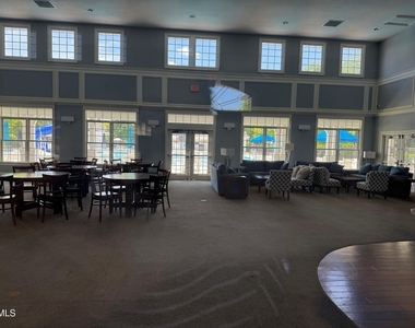 2417 Historic Circle - Photo Thumbnail 45
