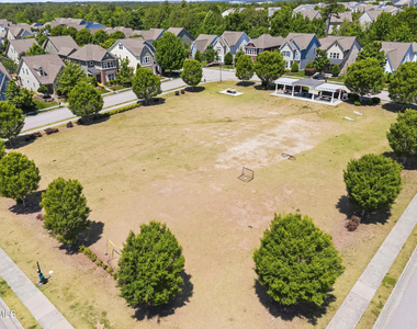 2417 Historic Circle - Photo Thumbnail 39