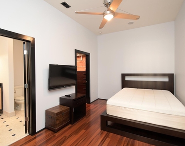 319 Fayetteville Street - Photo Thumbnail 16