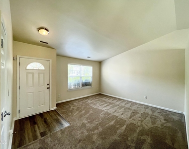 5403 Danube Lane - Photo Thumbnail 1