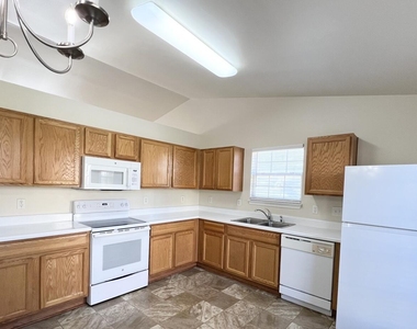 5403 Danube Lane - Photo Thumbnail 13
