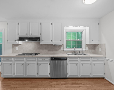 5313 Falkirk Drive - Photo Thumbnail 9