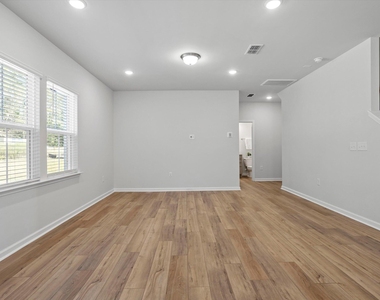 329 Providence Springs Lane - Photo Thumbnail 14