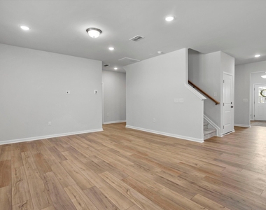 329 Providence Springs Lane - Photo Thumbnail 15