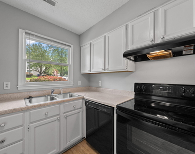 4425 Roller Court - Photo Thumbnail 3