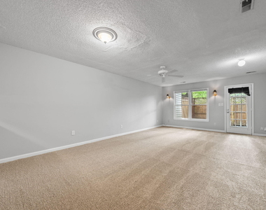 4425 Roller Court - Photo Thumbnail 8