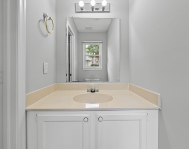 4425 Roller Court - Photo Thumbnail 7