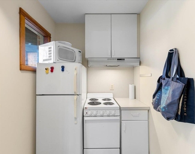 108 Campbell Lane - Photo Thumbnail 6