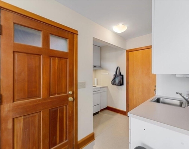 108 Campbell Lane - Photo Thumbnail 8