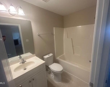 350 Opal Lane - Photo Thumbnail 7