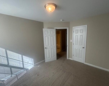 350 Opal Lane - Photo Thumbnail 6