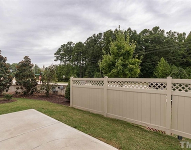 201 Begen Street - Photo Thumbnail 23