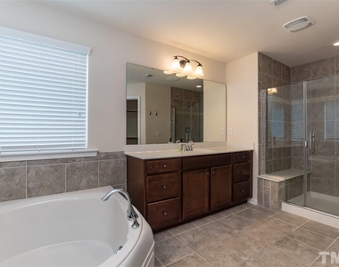 201 Begen Street - Photo Thumbnail 16
