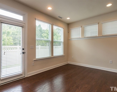 201 Begen Street - Photo Thumbnail 9