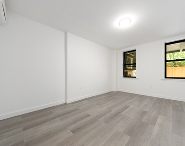 533 Madison Street - Photo Thumbnail 10