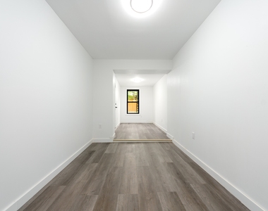 533 Madison Street - Photo Thumbnail 11