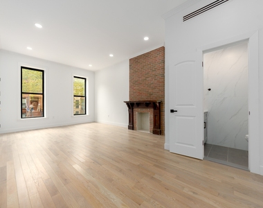 533 Madison Street - Photo Thumbnail 2