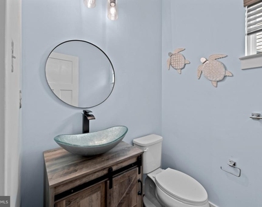 188 Pixie Moss Road - Photo Thumbnail 36