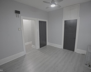 342 E New Street - Photo Thumbnail 14
