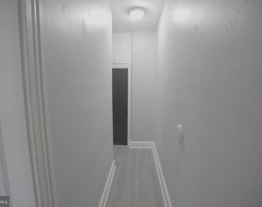 342 E New Street - Photo Thumbnail 15