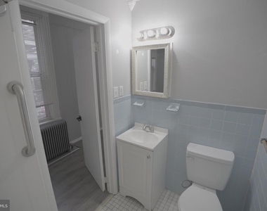 342 E New Street - Photo Thumbnail 7