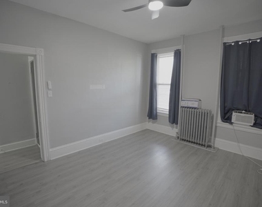 342 E New Street - Photo Thumbnail 11